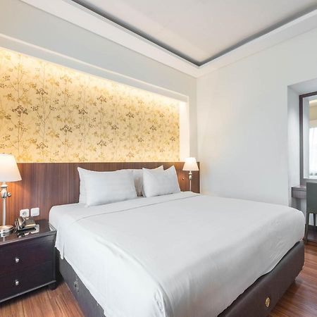 Sleepzzz Hotel Senayan Jakarta Exterior foto