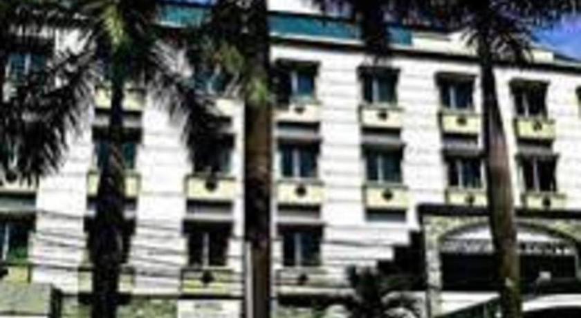 Sleepzzz Hotel Senayan Jakarta Exterior foto