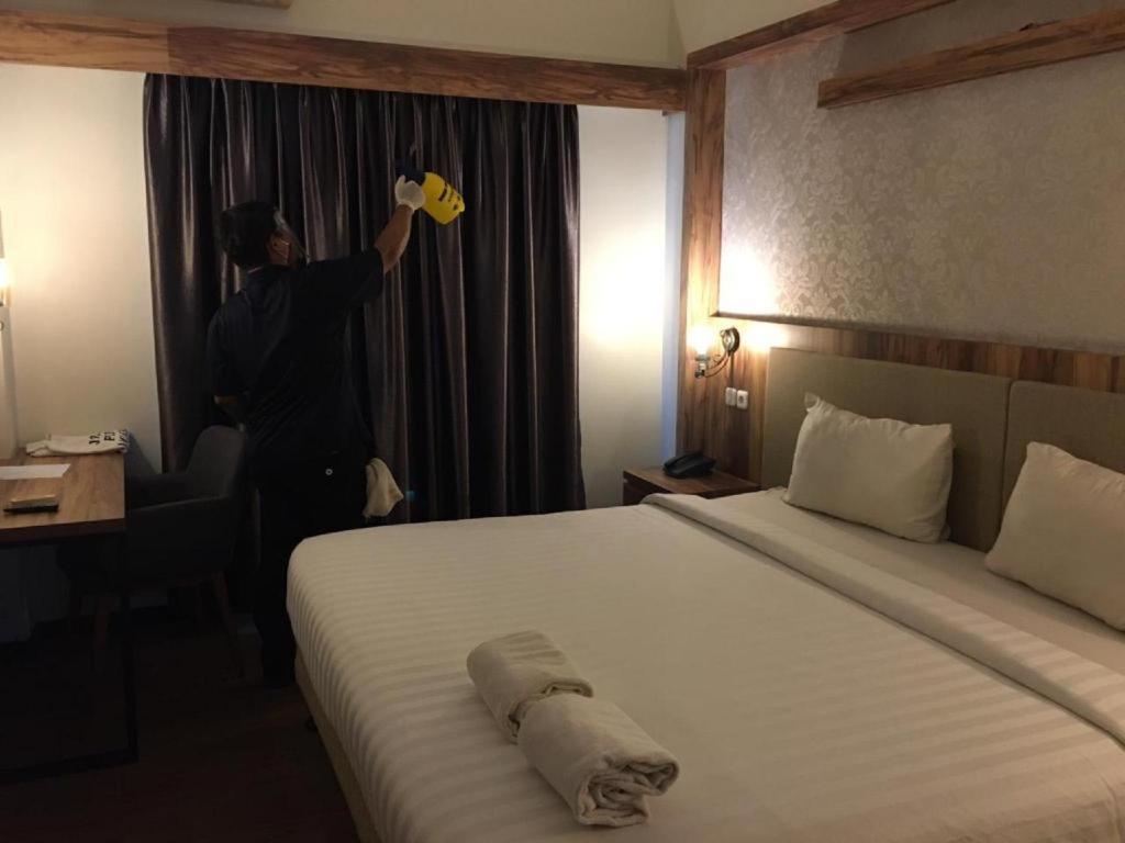 Sleepzzz Hotel Senayan Jakarta Exterior foto