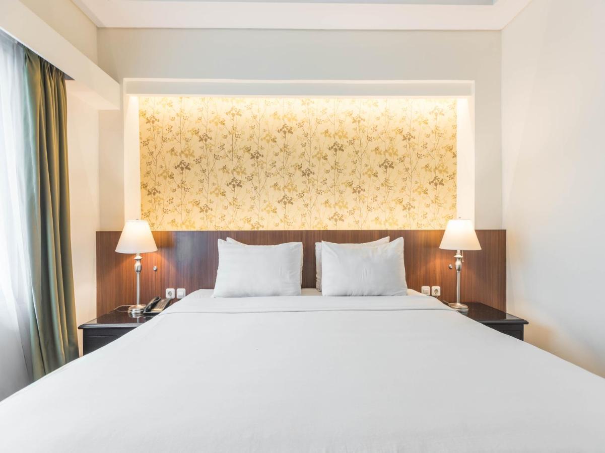 Sleepzzz Hotel Senayan Jakarta Exterior foto